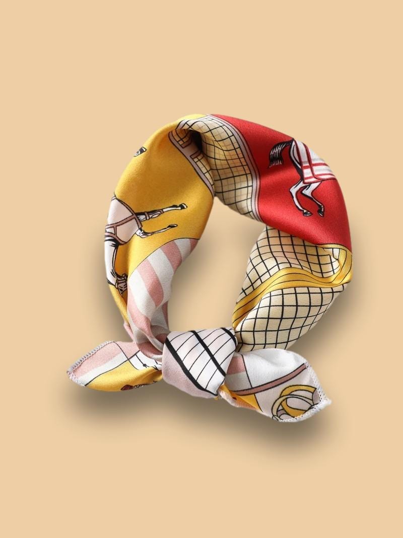 Foulard Carré autour du Cou