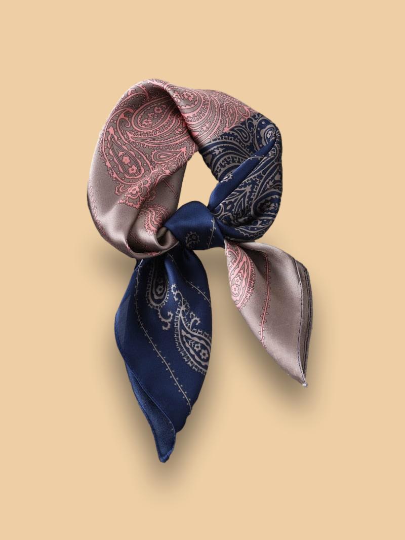 Foulard Classe Femme